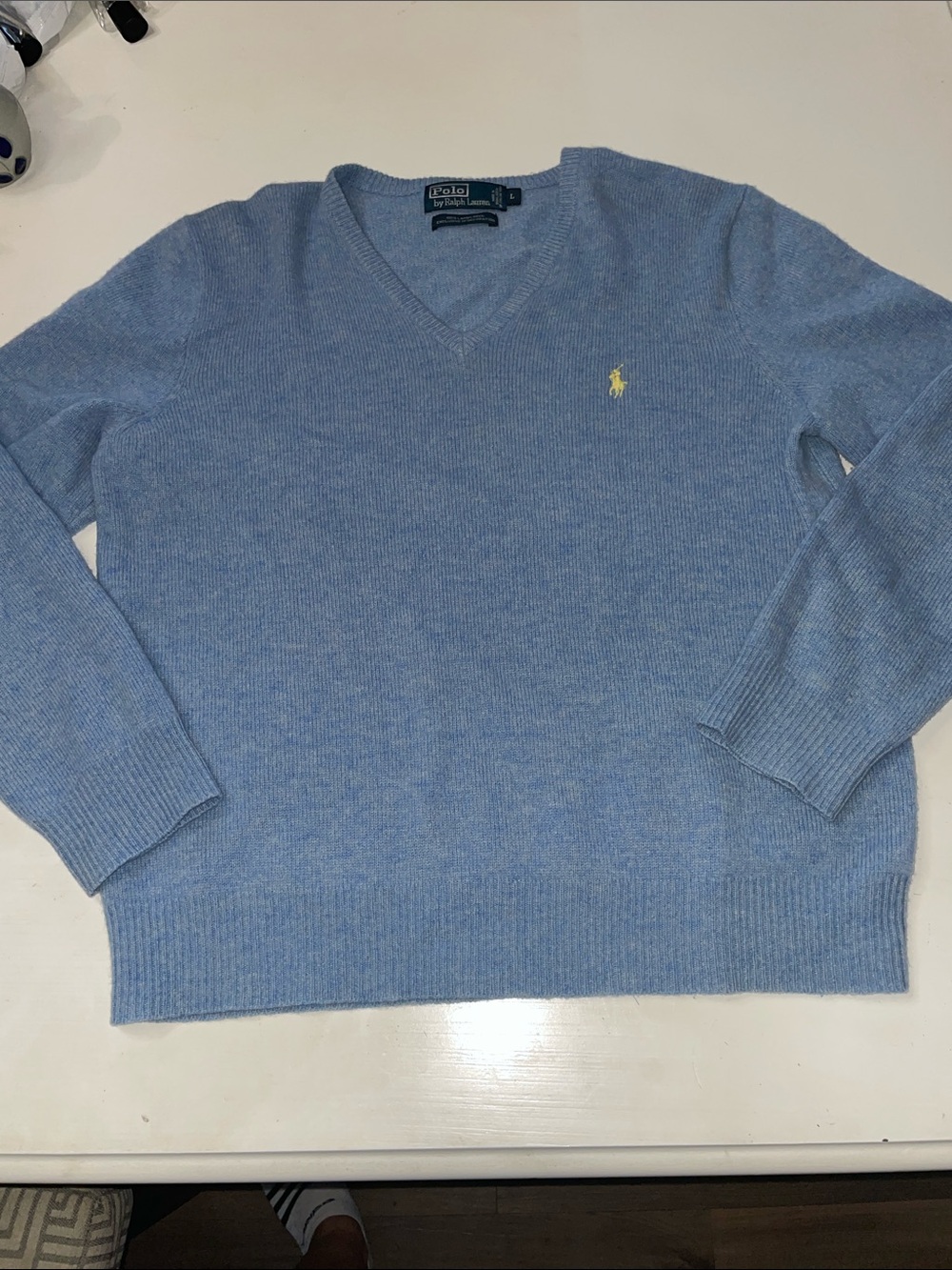 Vintage Polo Ralph Lauren men’s 100% lambswool v neck sweater size large